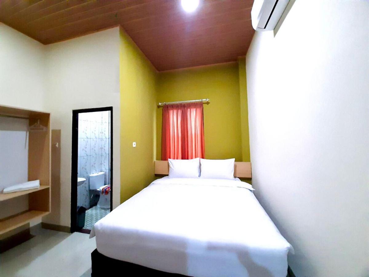 Hotel Sriwijaya 99 Palembang Extérieur photo